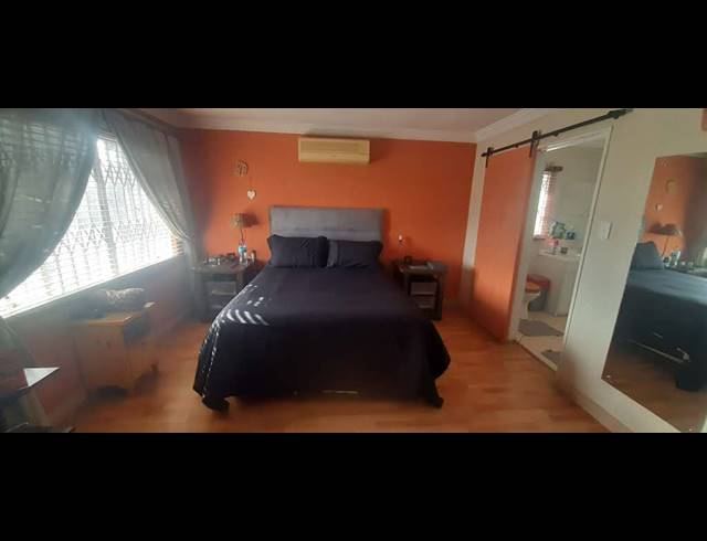 6 BEDROOM GATED ESTATE FOR SALE IN KEMPTON PARK EXT 4